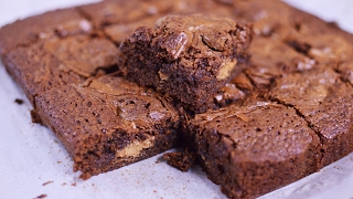 THE BEST PEANUT BUTTER AND NUTELLA BROWNIES [upl. by Till]